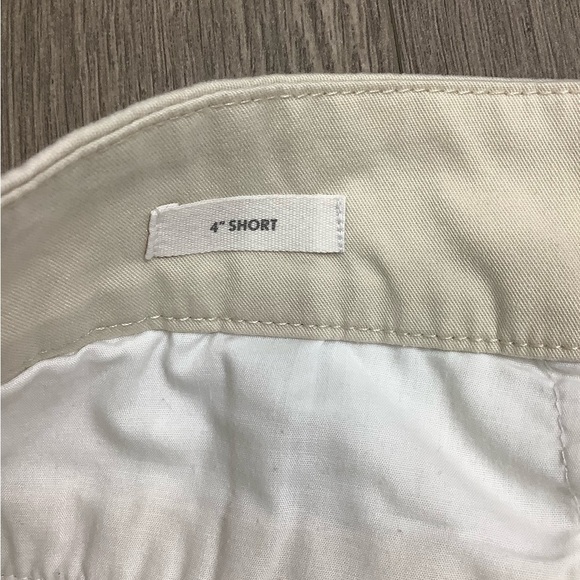 Women's Ann Taylor Loft 6 Small Shorts Chino Khakis Cream Cotton High Rise NWOT - Picture 7 of 9